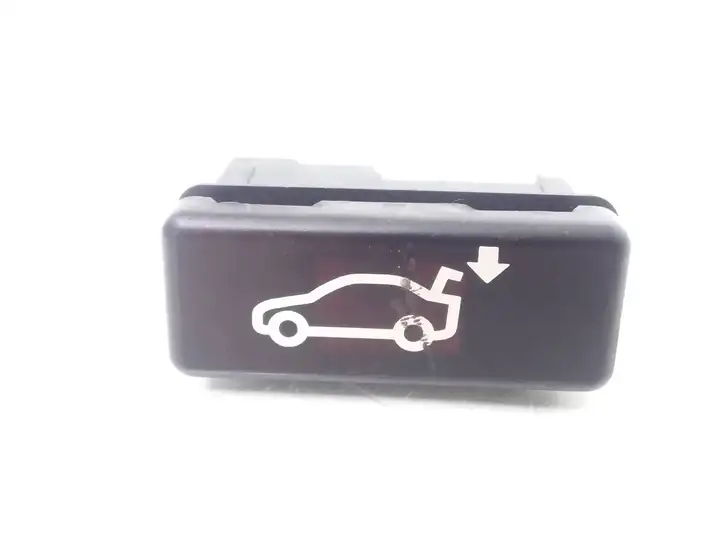 BMW 5 E60 E61 (2004 - 2010) 8375580 Кнопка закрытия багажника — фото 1