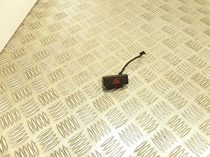 BMW 5 E39 (1996 - 2003)  8350947 Включатель аварийных фонарей