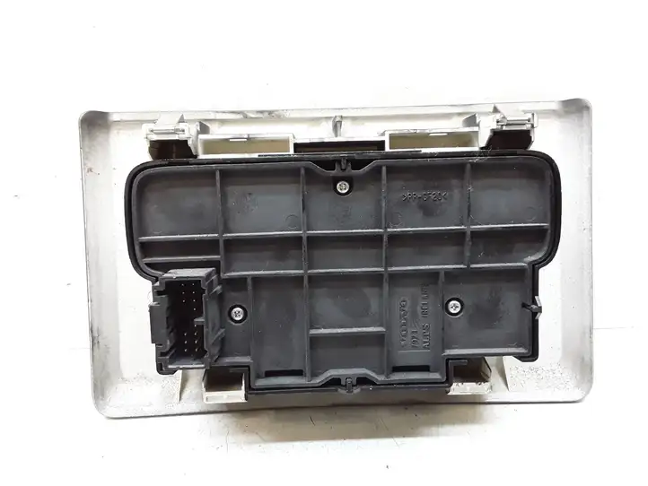 Volvo V70 (2007 - 2013) 39869676 Включатель регулировки звука — фото 2