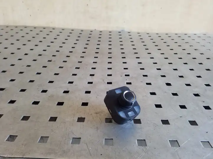 Audi Q5 (2008 - 2012)  8K0959565C Включатель зеркал