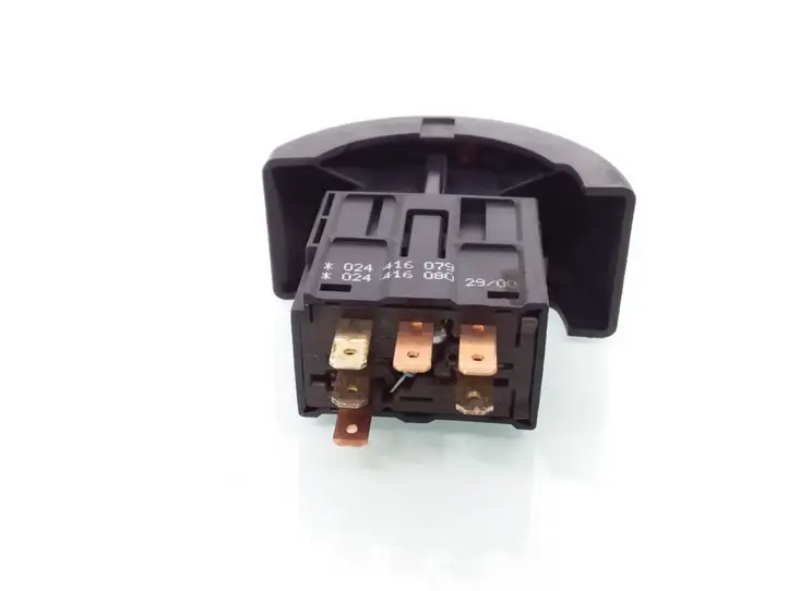 Opel Astra G (1998 - 2004) 024416079 Включатель аварийных фонарей — фото 2