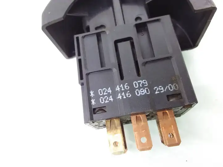Opel Astra G (1998 - 2004) 024416079 Включатель аварийных фонарей — фото 3