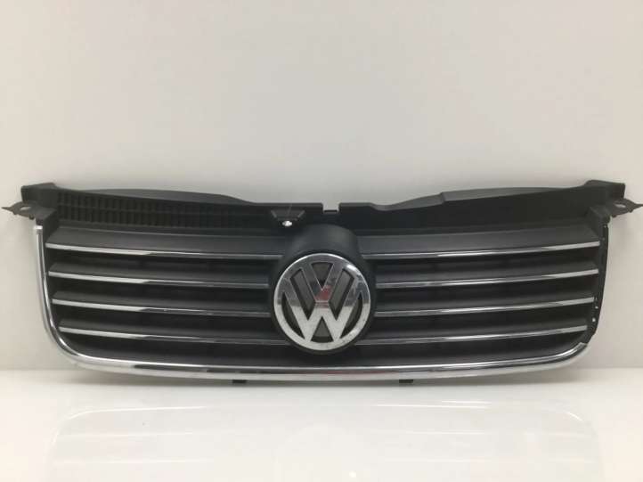 3B0853651L Volkswagen PASSAT B5 Grotelės priekinės