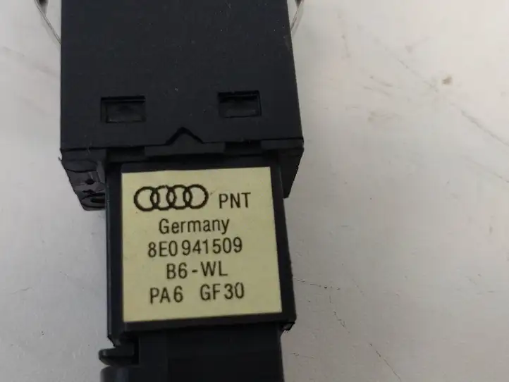 Audi A4 S4 B7 8E 8H (2004 - 2009) 8E0941509 Включатель аварийных фонарей — фото 4