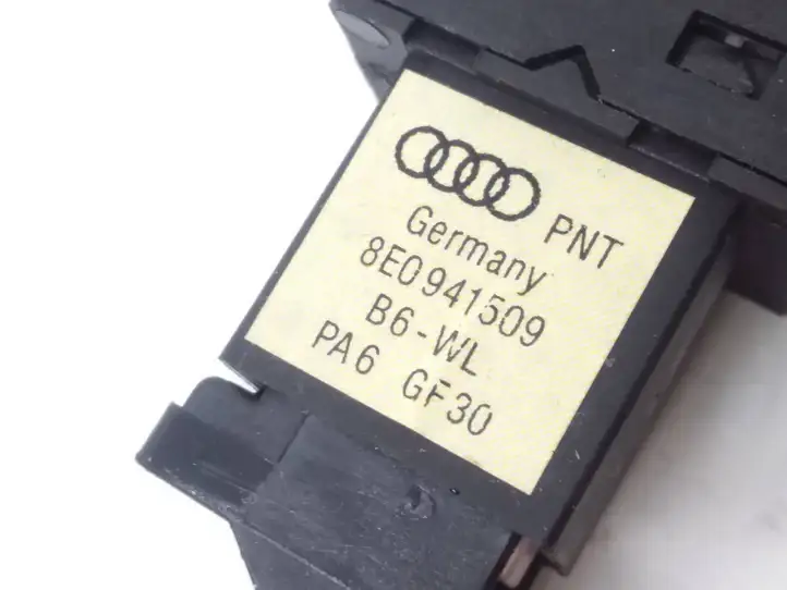 Audi A4 S4 B6 8E 8H (2000 - 2006) 8E0941509 Включатель аварийных фонарей — фото 3