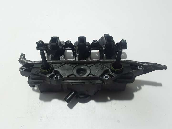 Opel Vivaro (2014 - 2018)  118300724R Трубка забора масла с картера