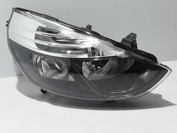 Renault Clio IV (2012 - 2019)  260103127R Передняя фара