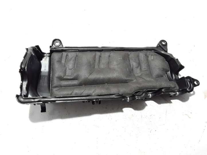 Renault Alaskan (2015 - )  175B13641R Крышка двигателя (отделка)