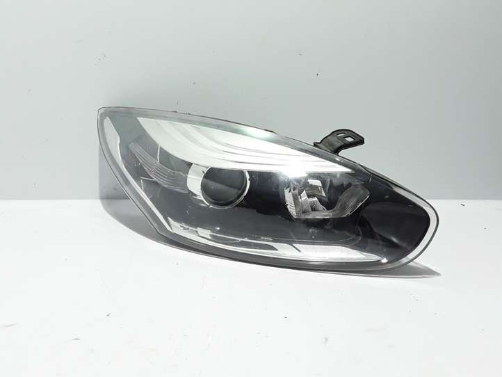 Renault Megane III (2009 - 2016)  260106839R Передняя фара
