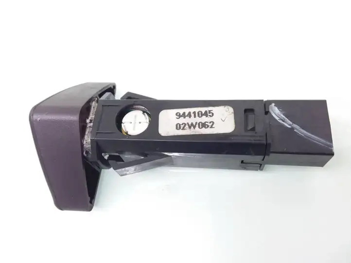 Volvo S60 (2000 - 2004) 9441045 Включатель аварийных фонарей — фото 3