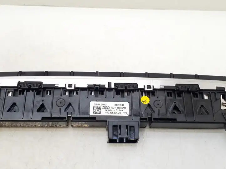 Audi A3/S3 8P (2008 - 2013) 8V0925301CD Мултифункционный включатель управления / ручка — фото 3