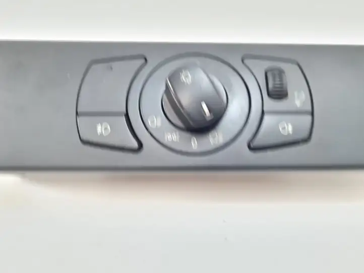 BMW 5 E60 E61 (2004 - 2010) 6925287 Включатель фонарей — фото 4
