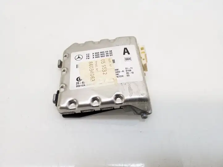 Mercedes-Benz E W212 (2009 - 2016) A0009050338 Камера в лобовом стекле — фото 1