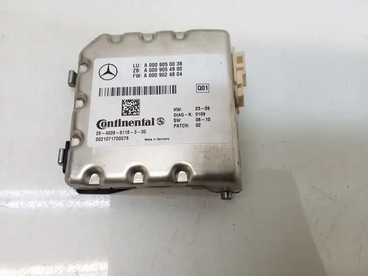 Mercedes-Benz E W212 (2009 - 2016) A0009050038 Камера в лобовом стекле — фото 1