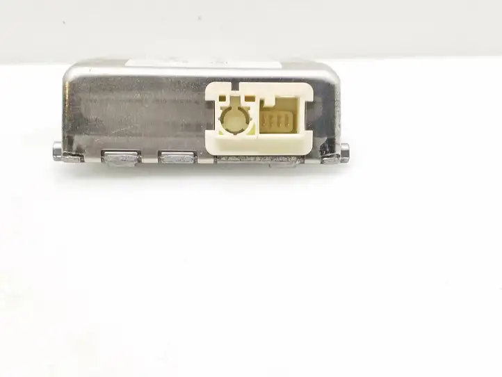 Mercedes-Benz E W212 (2009 - 2016) A0009050038 Камера в лобовом стекле — фото 4