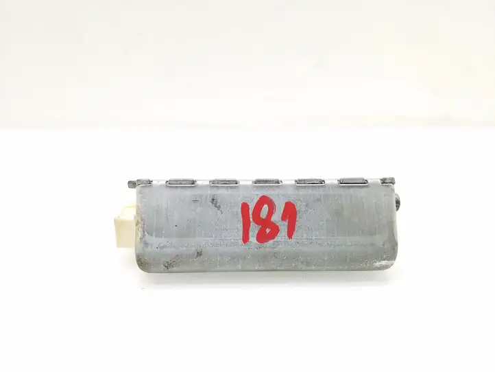 Volkswagen PASSAT B6 (2005 - 2010) 3C0907217A Камера в лобовом стекле — фото 4