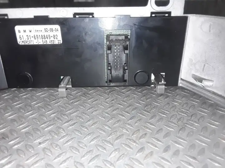 BMW 7 E65 E66 (2001 - 2008) 6131691884902 Включатель фонарей — фото 3
