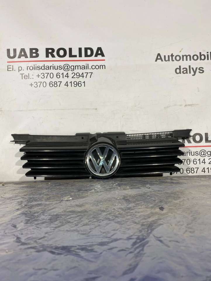 1J5853651F Volkswagen Bora Grotelės priekinės