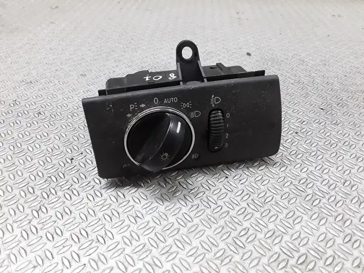 Mercedes-Benz E W211 (2002 - 2009) 2115450304 Включатель фонарей — фото 1