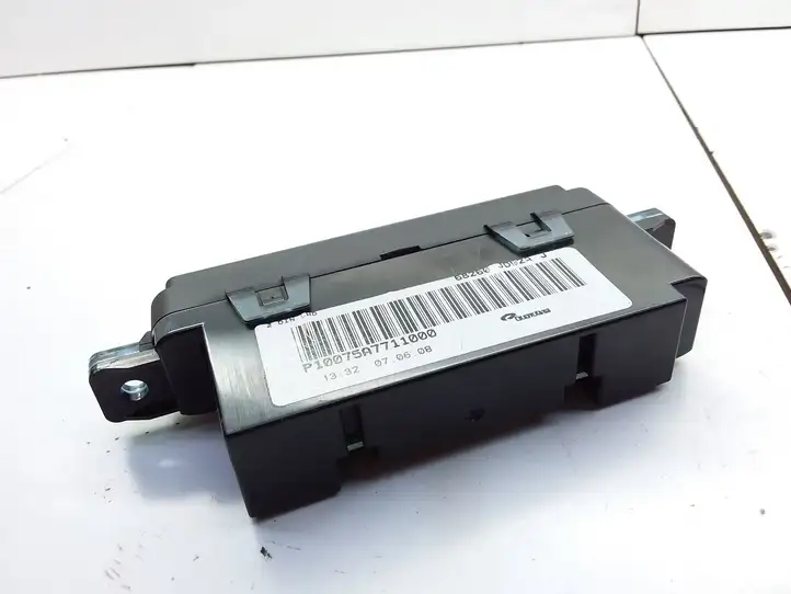 Nissan Qashqai (2006 - 2010)  P10075A7711000 Другие приборы