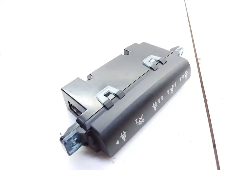 Nissan Qashqai (2006 - 2010)  P10075A7711000 Другие приборы