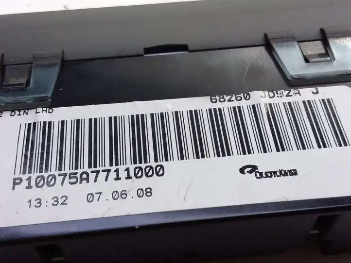 Nissan Qashqai (2006 - 2010)  P10075A7711000 Другие приборы