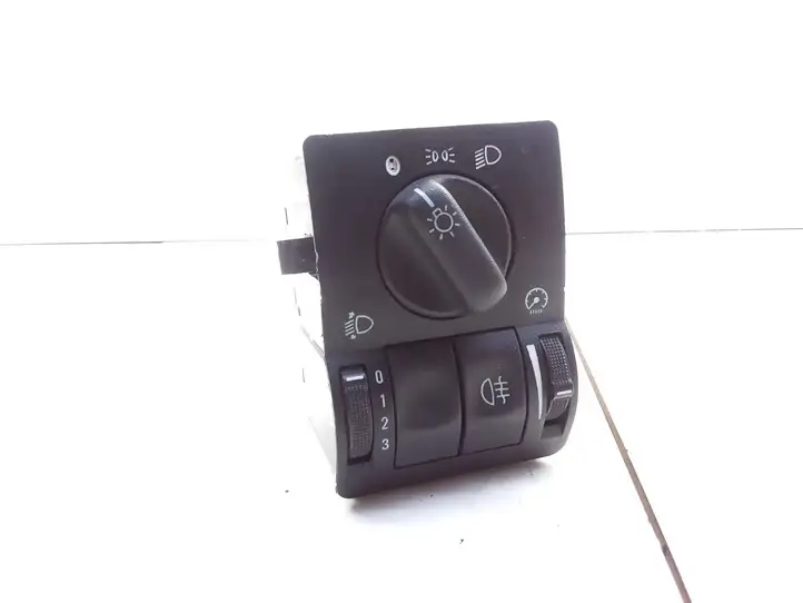 Opel Astra G (1998 - 2004) 09181046 Включатель фонарей — фото 1