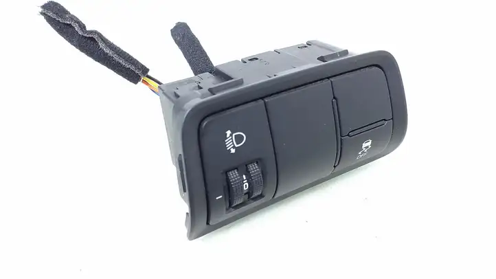 Hyundai i20 (GB IB) (2014 - 2018) 93300C8050 Включатель фонарей — фото 1