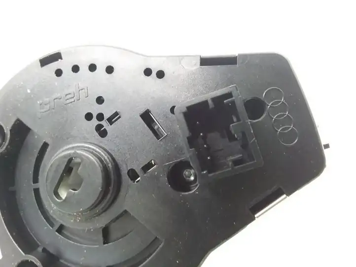 Audi Q5 SQ5 (2012 - 2017) 8K0941531AS Включатель фонарей — фото 3