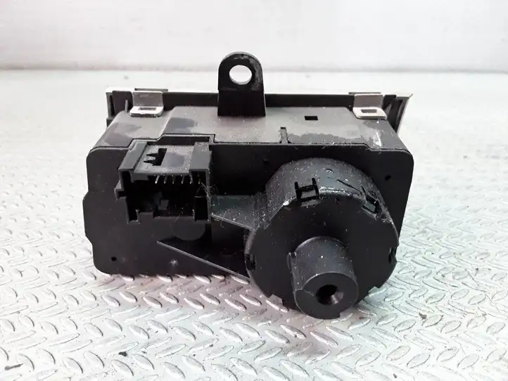 Mercedes-Benz E W211 (2002 - 2009) 2115450104 Включатель фонарей — фото 2