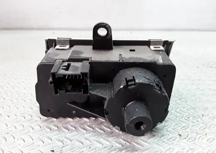 Mercedes-Benz E W211 (2002 - 2009) 2115450104 Включатель фонарей — фото 5