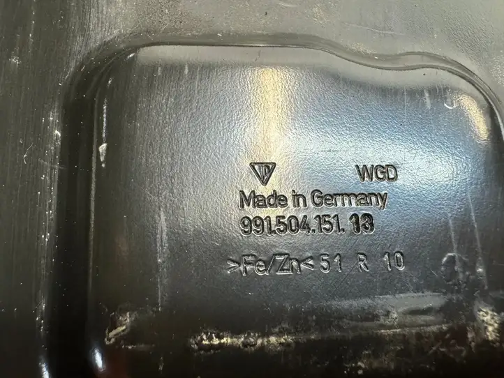 Porsche 911 991 (2011 - 2019) 99150415113 Площадка аккумулятора — фото 2