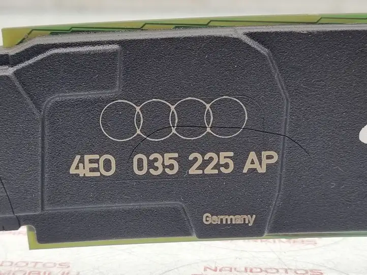 Audi A8 S8 D3 4E (2005 - 2007) 4E0035225AP Усилитель антенны — фото 2