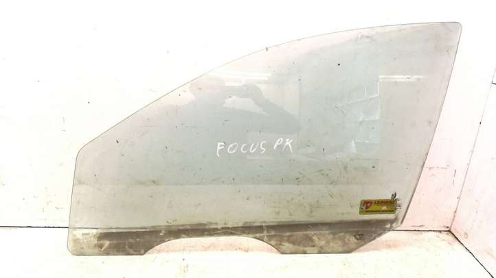 Ford Focus (1998 - 2004)  43R001057 Основное стекло передних дверей (четырехдверного автомобиля)