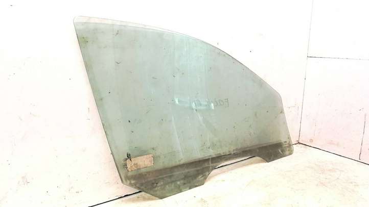 Ford Focus (1998 - 2004)  43R001057 Основное стекло передних дверей (четырехдверного автомобиля)