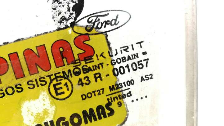 Ford Focus (1998 - 2004)  43R001057 Основное стекло передних дверей (четырехдверного автомобиля)