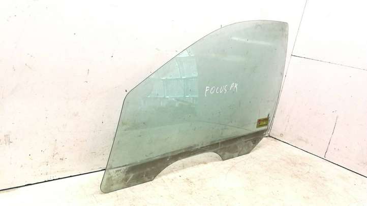 Ford Focus (1998 - 2004)  43R001057 Основное стекло передних дверей (четырехдверного автомобиля)