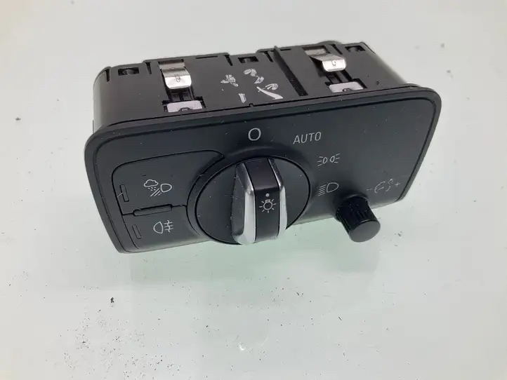 Audi A3/S3 8V (2016 - 2020) 8V0941531AR Включатель фонарей — фото 1