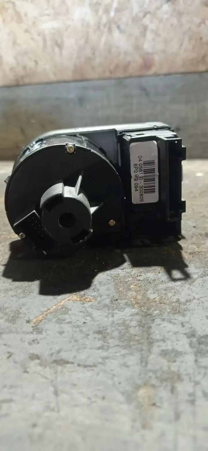 Audi A3/S3 8P (2004 - 2008) 8P2941531L Включатель фонарей — фото 2