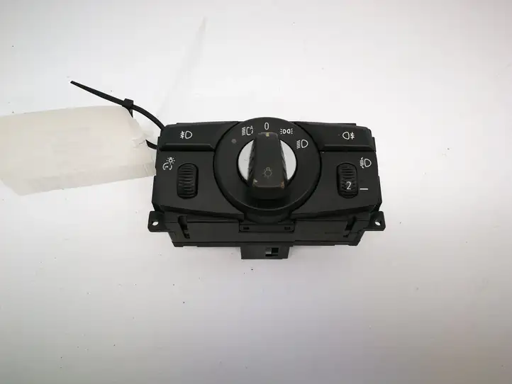 BMW 5 E60 E61 (2004 - 2010) 6988555 Включатель фонарей — фото 2