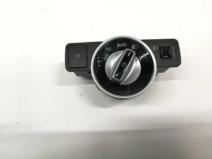 Mercedes-Benz B-class W246 (2014 - 2018) A2049053103 Включатель фонарей — фото 2
