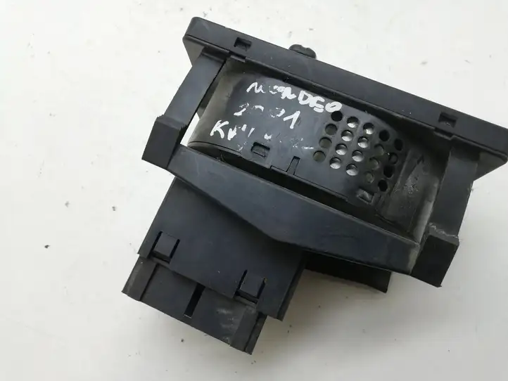 Ford Mondeo Mk III (2000 - 2007) 1S7T13A024FB Включатель фонарей — фото 3