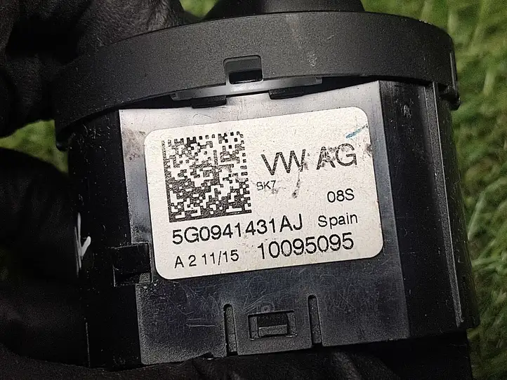 Volkswagen Polo VI (2015 - 2019) 5G0941431AJ Включатель фонарей — фото 2