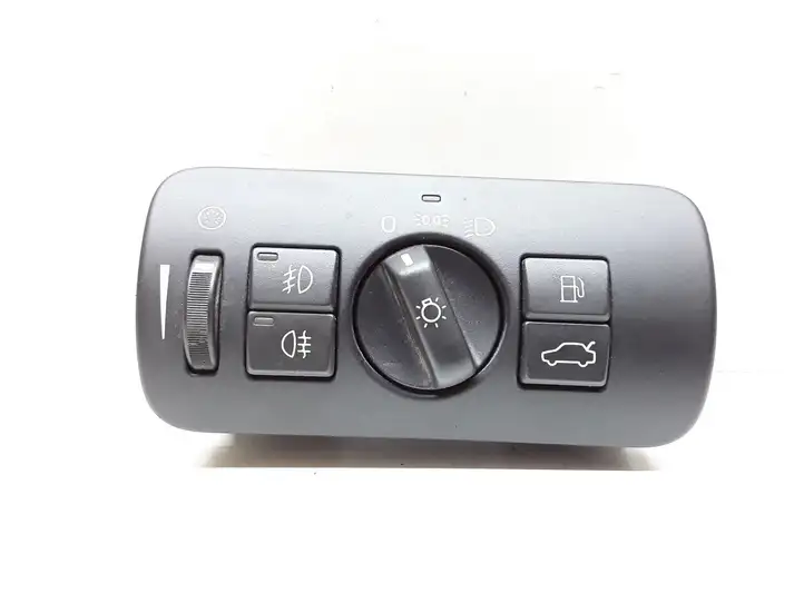 Volvo V70 (2007 - 2013) 30739414 Включатель фонарей — фото 1