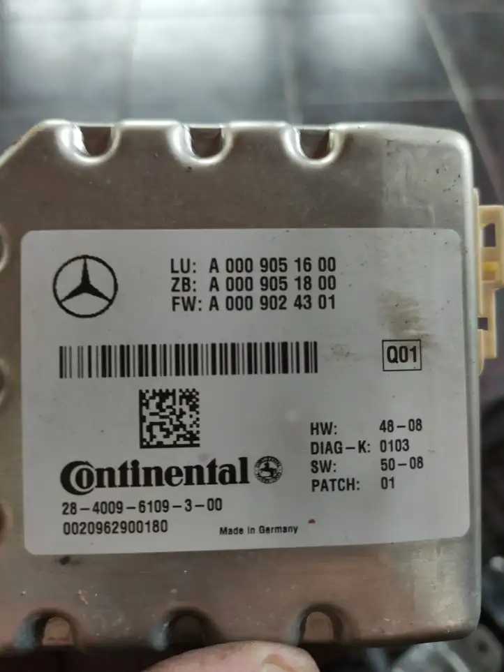 Mercedes-Benz E C207 W207 (2009 - 2017) A0009051800 Камера в лобовом стекле — фото 2