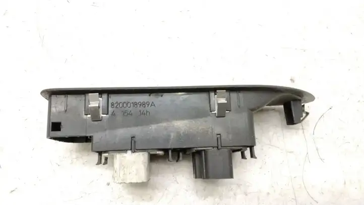 Renault Laguna II (2005 - 2007) 8200018989A Блок кнопок стеклоподъемников — фото 2