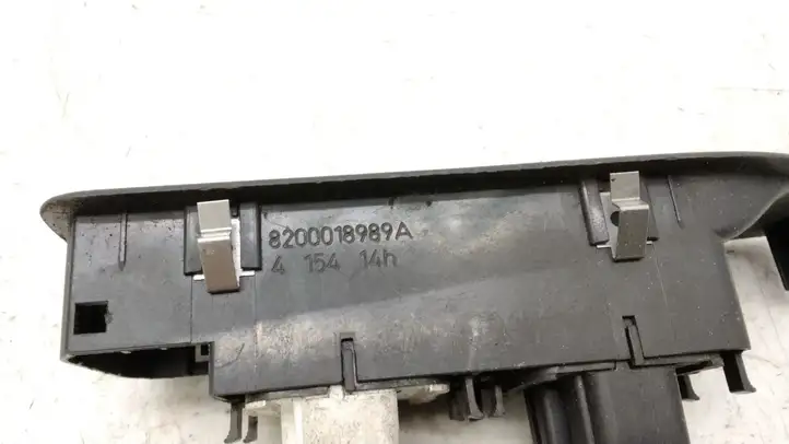 Renault Laguna II (2005 - 2007) 8200018989A Блок кнопок стеклоподъемников — фото 3