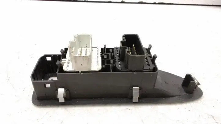 Renault Laguna II (2005 - 2007) 8200018989A Блок кнопок стеклоподъемников — фото 6