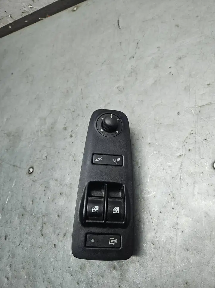 Citroen Jumper (2014 - ) 07355329040 Кнопка стеклоподъемников — фото 1