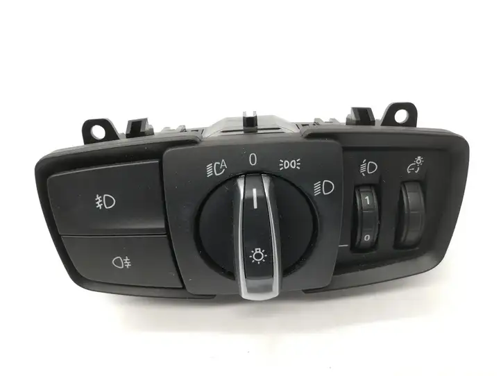 BMW 1 F20 F21 (2011 - 2019) 926530504 Включатель фонарей — фото 1